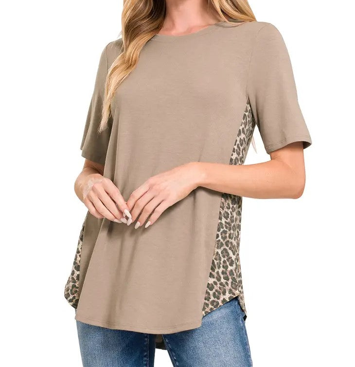 Contrast Side Panel Leopard Short Sleeve Top