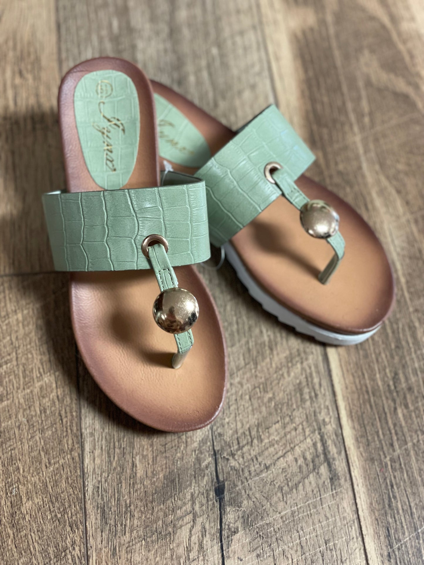 Brooke Sandal