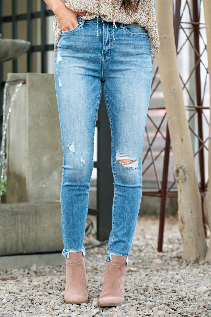 Zenana Reagan High Rise Distressed Skinny